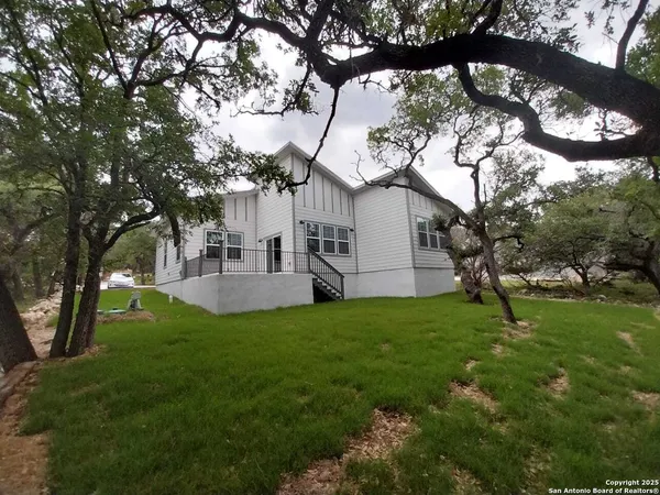 $2,295 | 1064 Overbrook Lane, Spring Branch, TX 78070