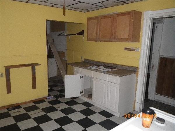 47-49 Webster Street Springfield, MA 01104 - Photo 3 of 6 Gallery Image 3