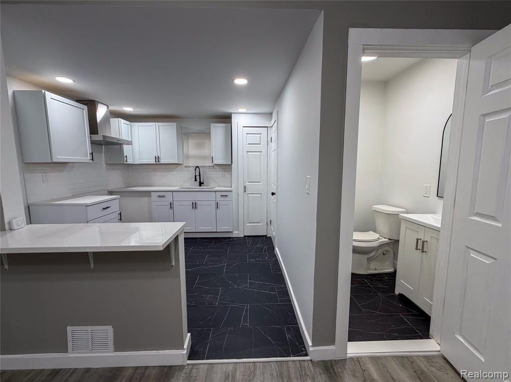 18217 Prairie Street Detroit, MI 48221 - Photo 10 of 32