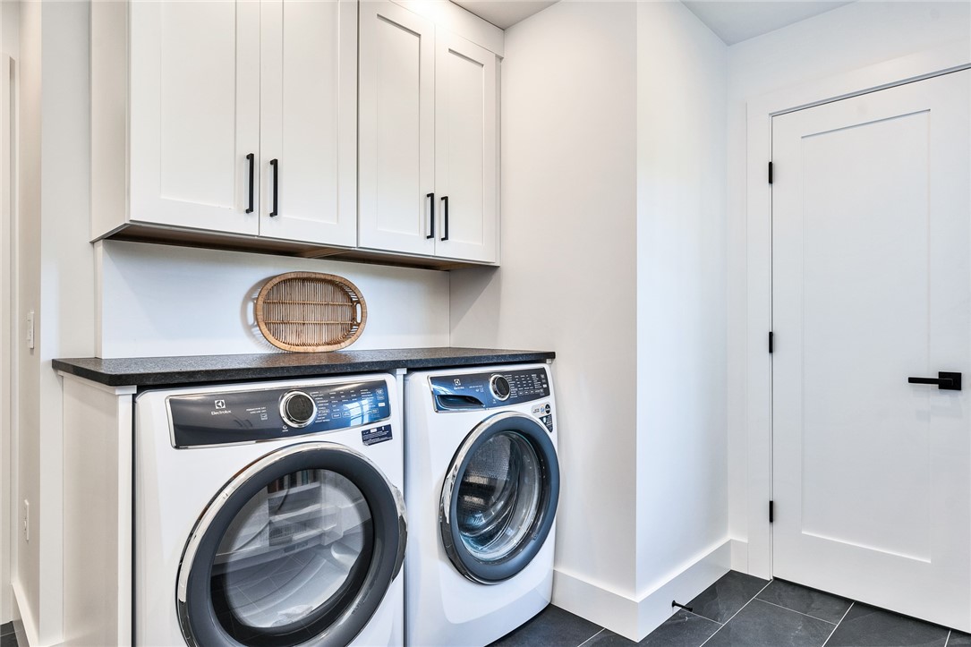 5 Wicklow Road Westerly, RI 02891 - Photo 30 of 37 Newly updated laundry/mud room is not only beautiful but highly functional.