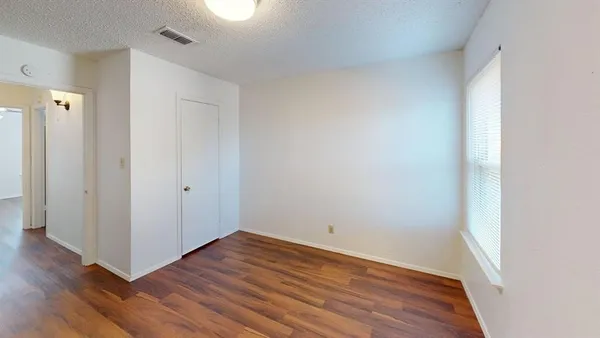 $925 | 410 Bryan Street, Unit 10, Denton, TX 76201