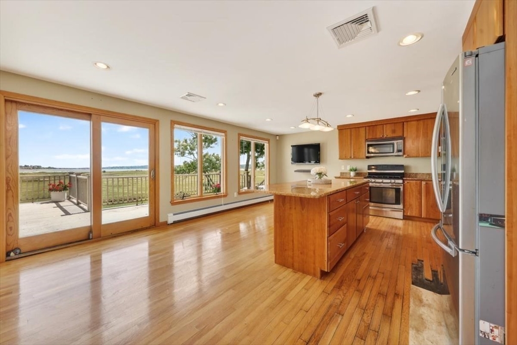 79 Collier Road Scituate, MA 02066 - Photo 12 of 39