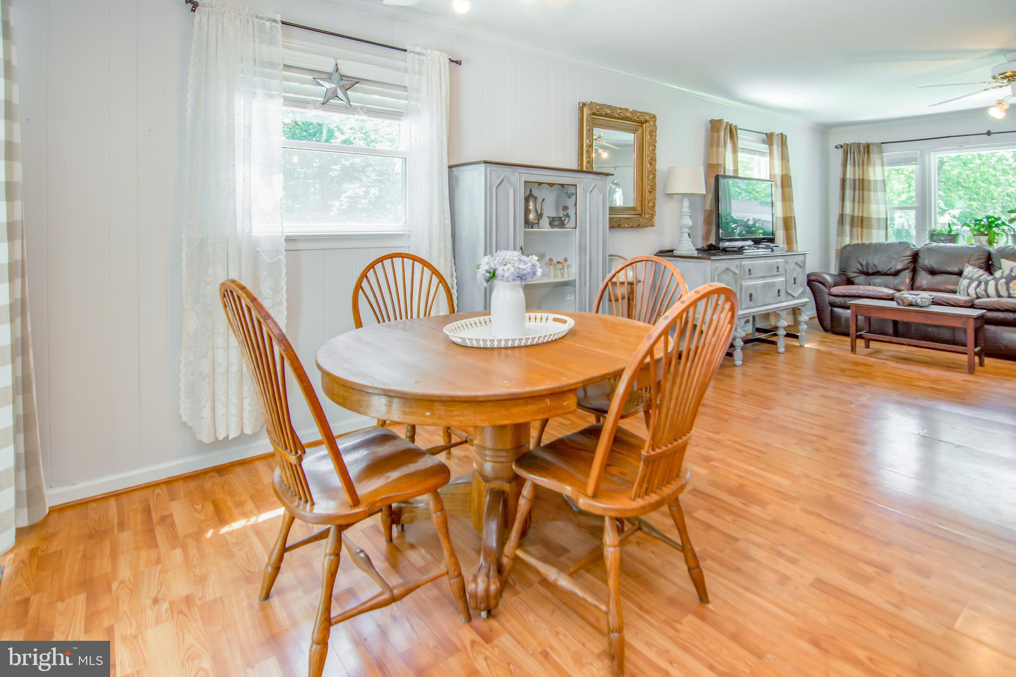 1664 Snug Harbor Road Shady Side, MD 20764 - Photo 8 of 58 Dining Room - Living Room
