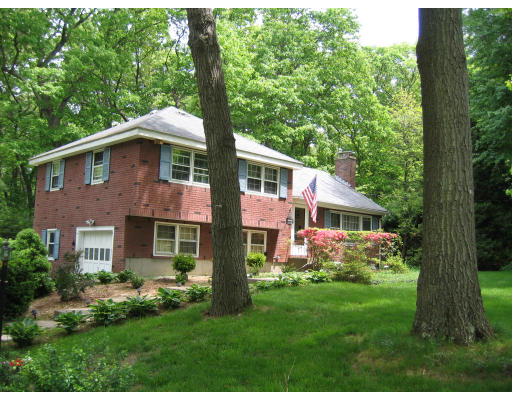 112 Warren Road Ashland, MA 01721 - Photo 1 of 4 Gallery Image 1