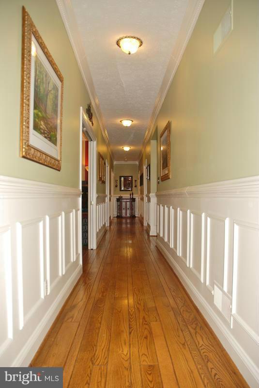 5950 Elmer Derr Road Frederick, MD 21703 - Photo 11 of 30 Interior (General)