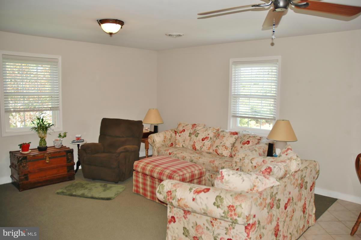 5950 Elmer Derr Road Frederick, MD 21703 - Photo 28 of 30 Living Room