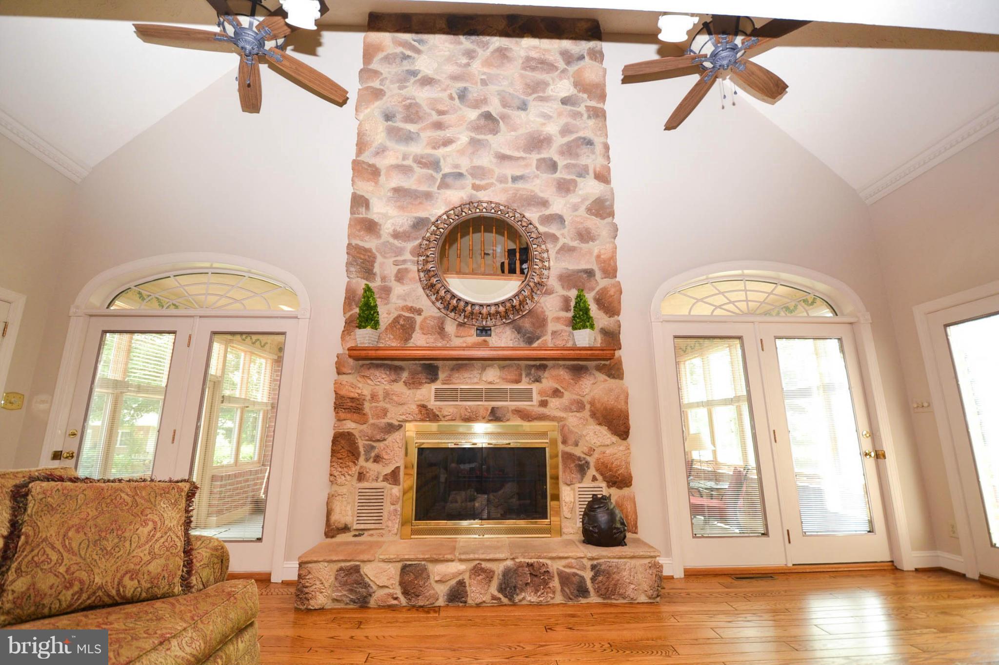 5950 Elmer Derr Road Frederick, MD 21703 - Photo 8 of 30 Family Room