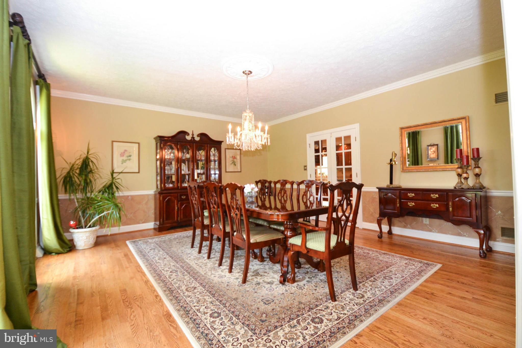 5950 Elmer Derr Road Frederick, MD 21703 - Photo 9 of 30 Dining Room