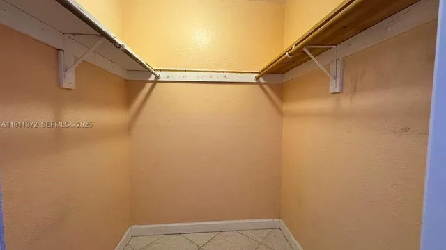 $1,900 | 6195 West 18th Avenue, Unit G324, Hialeah, FL 33012