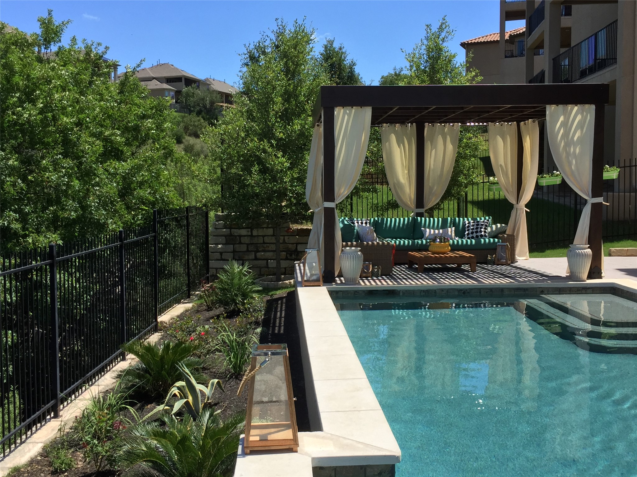 2312 Rivina Drive Austin, TX 78733 - Photo 9 of 40 outdoor lounge area