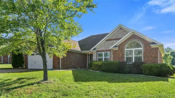 $309,900 | 1006 Pioneer Lane, Greenville, IN 47124