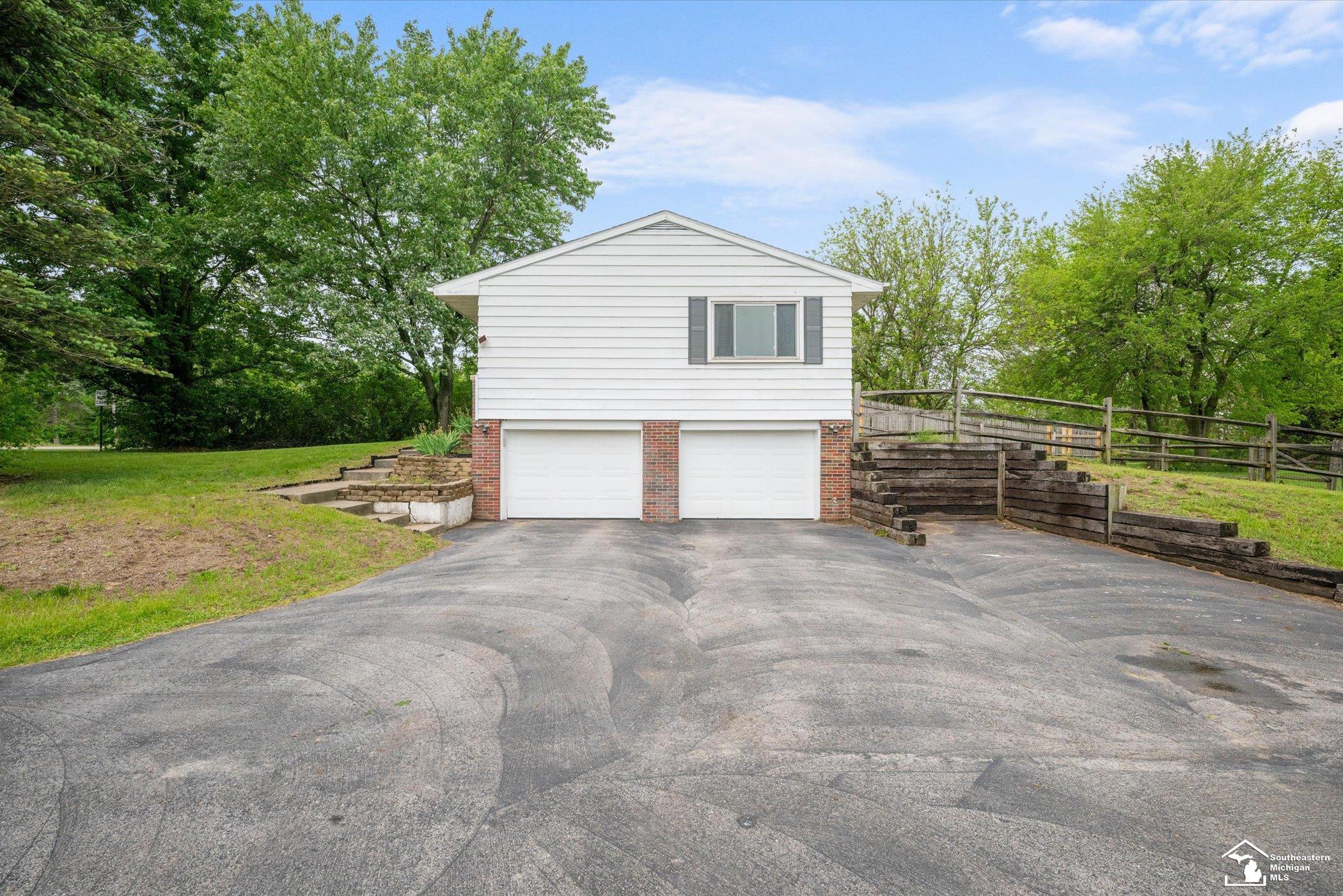 2058 West Erie Road Temperance, MI 48182 - Photo 31 of 38