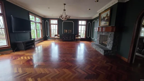 $1,500,000 | 178 West 100 South, Rochester, IN 46975