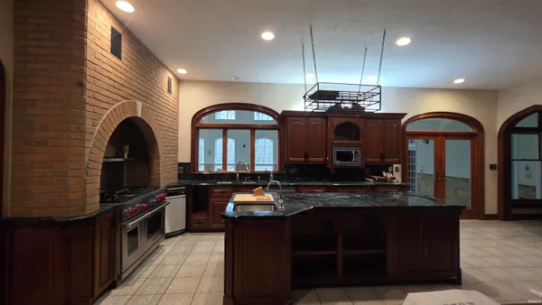 $1,500,000 | 178 West 100 South, Rochester, IN 46975