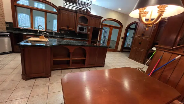 $1,500,000 | 178 West 100 South, Rochester, IN 46975