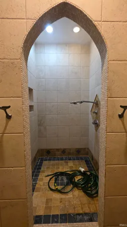 $1,500,000 | 178 West 100 South, Rochester, IN 46975