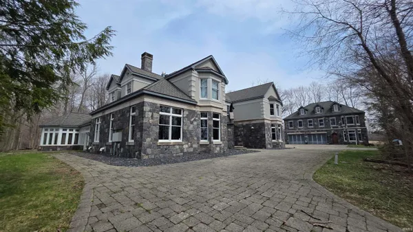 $1,500,000 | 178 West 100 South, Rochester, IN 46975