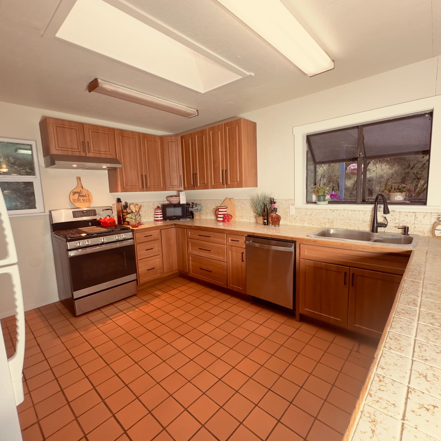 17689 Brewer Road Grass Valley, CA 95949 - Photo 3 of 17