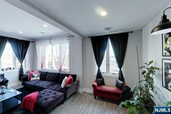 $2,600 | 117 Belmont Avenue, Unit 2, Garfield, NJ 07026