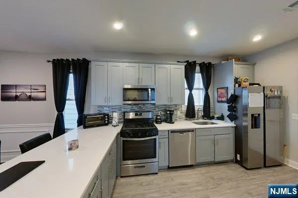 $2,600 | 117 Belmont Avenue, Unit 2, Garfield, NJ 07026