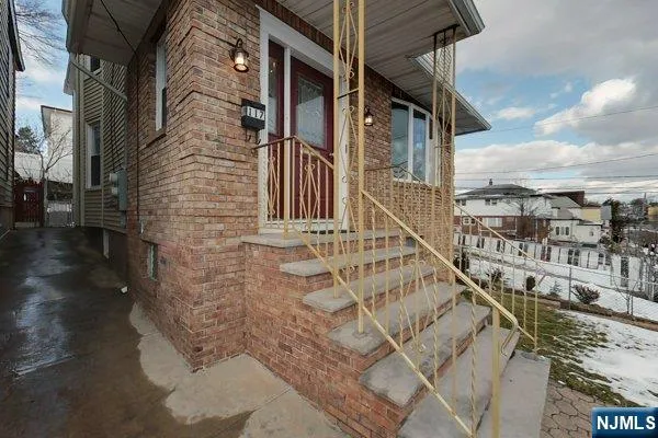 $2,600 | 117 Belmont Avenue, Unit 2, Garfield, NJ 07026