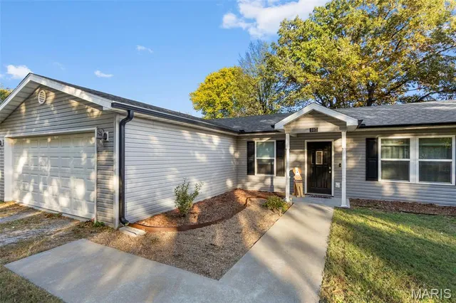 $214,900 | 607 Mandeville, Oran, MO 63771