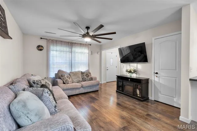 $214,900 | 607 Mandeville, Oran, MO 63771