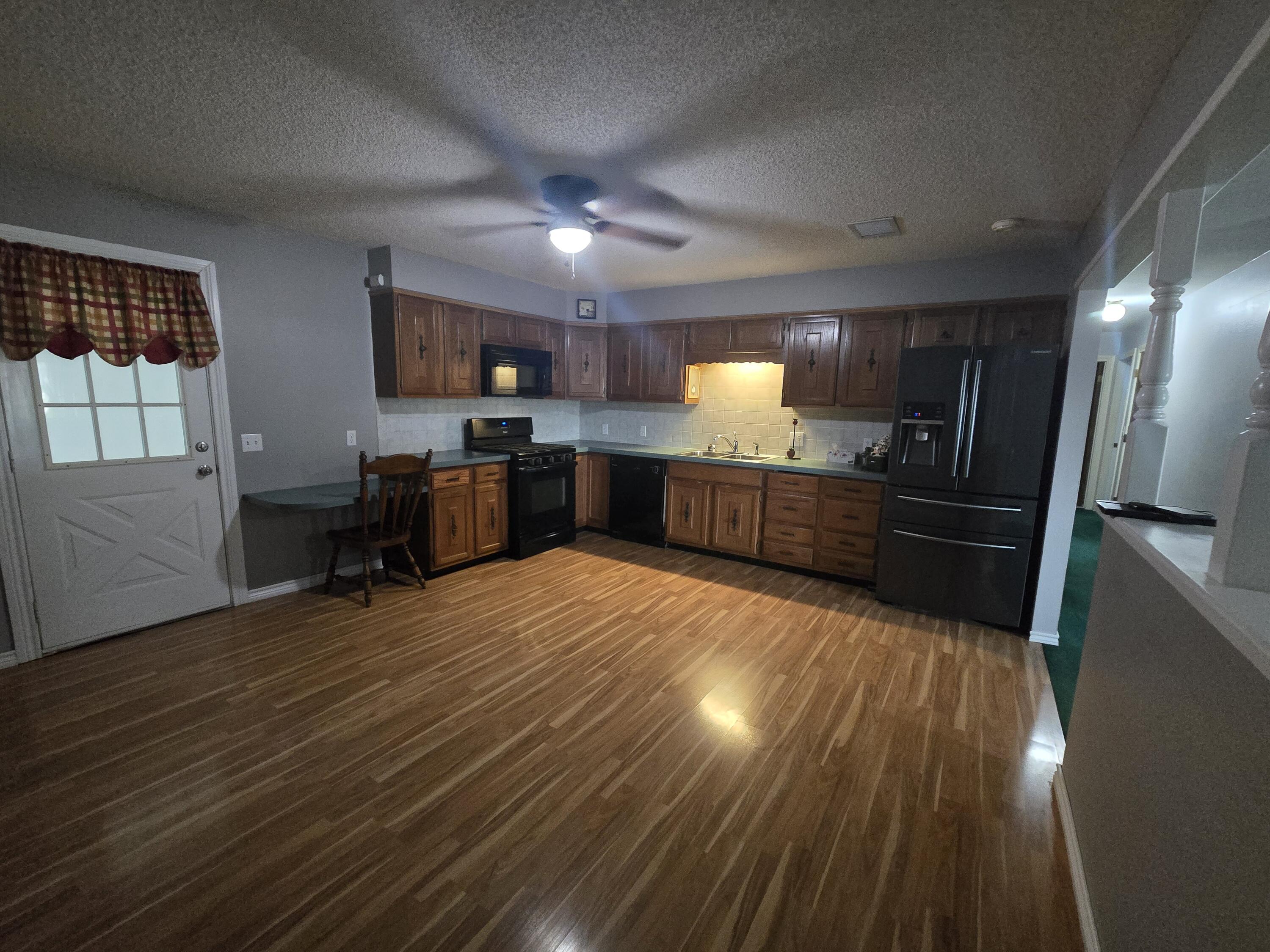 1612 Highway 87 Lamesa, TX 79331 - Photo 5 of 26 Kitchen 3