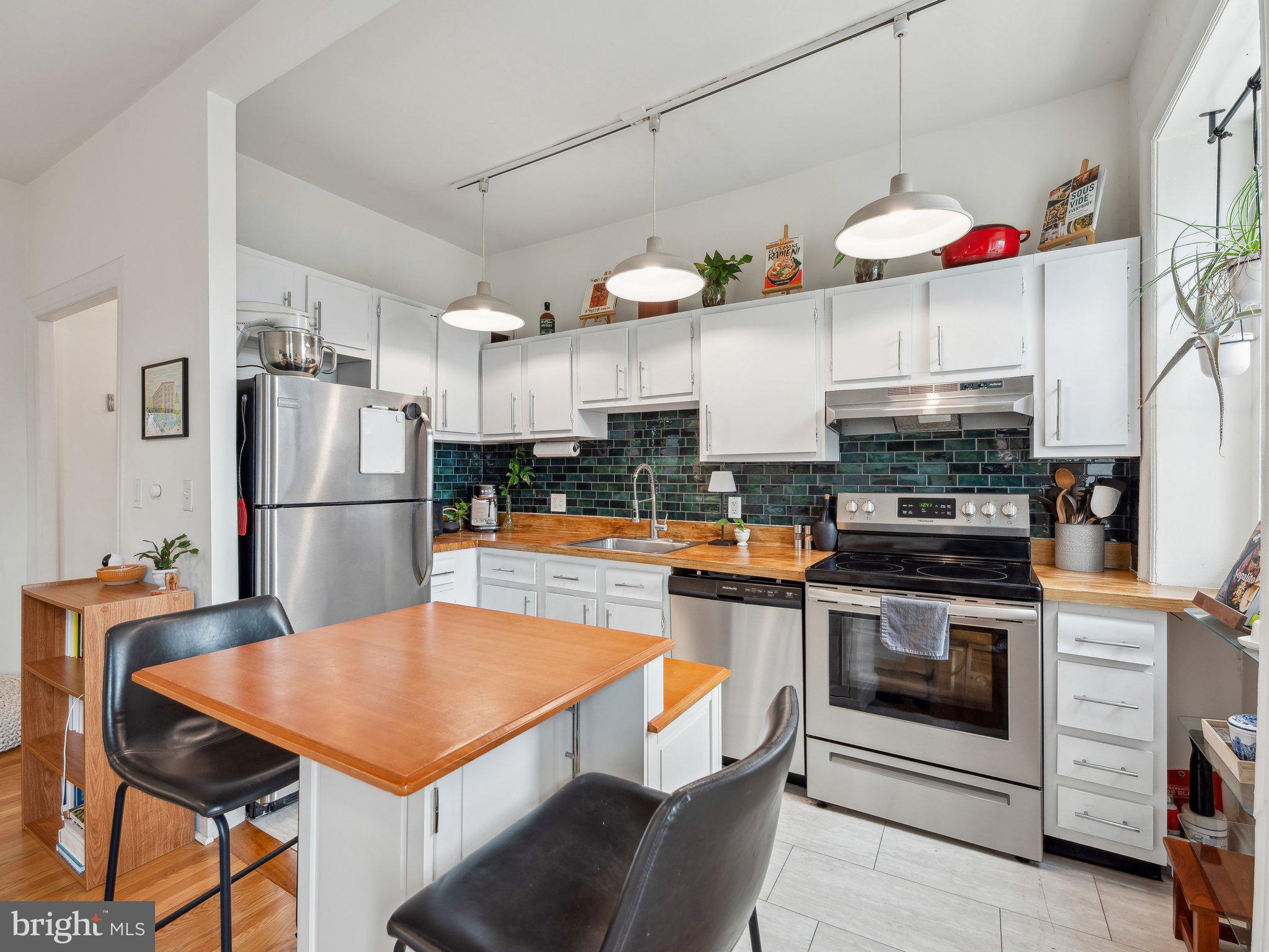 3420 16th Street Northwest, Unit 304 Washington, DC 20010 - Photo 5 of 26