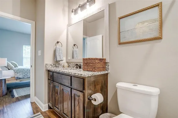$1,800 | 2700 James, Granbury, TX 76049