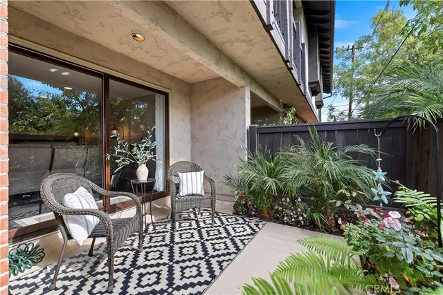 $978,000 | 506 West Sierra Madre Boulevard, Unit C, Sierra Madre, CA 91024