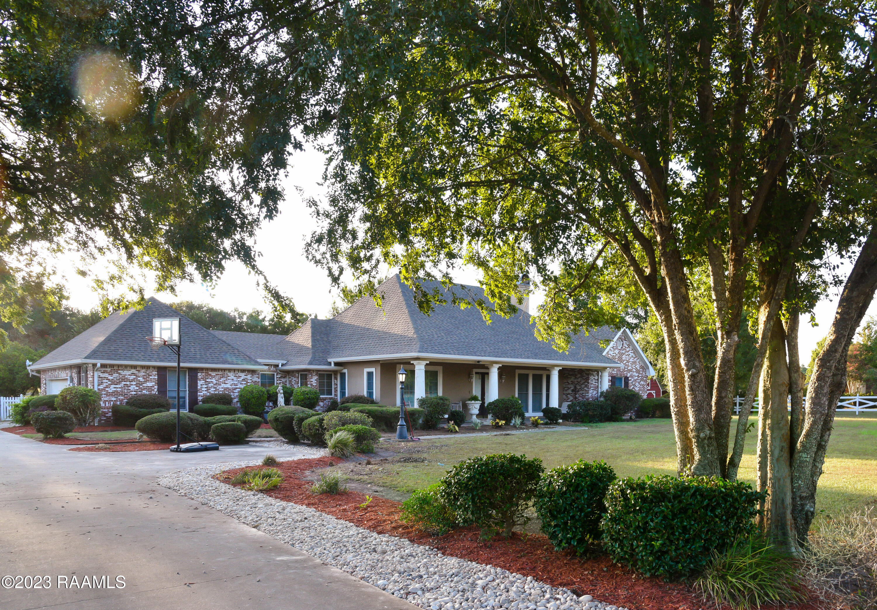 2221 Beau Bassin Road Carencro, LA 70520 - Photo 3 of 38 Gallery Image 3