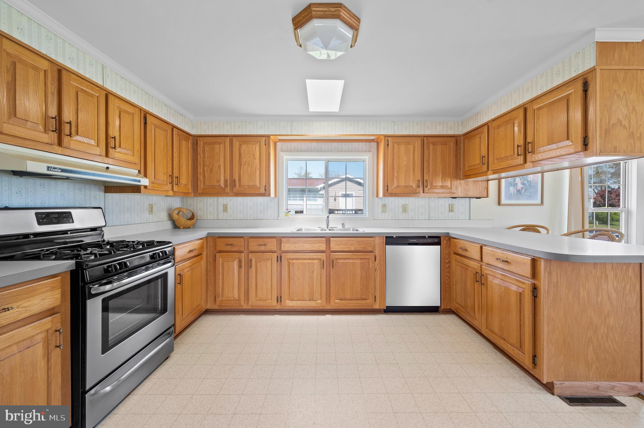 30950 Maplewood Road Ocean View, DE 19970 - Photo 15 of 28 Kitchen