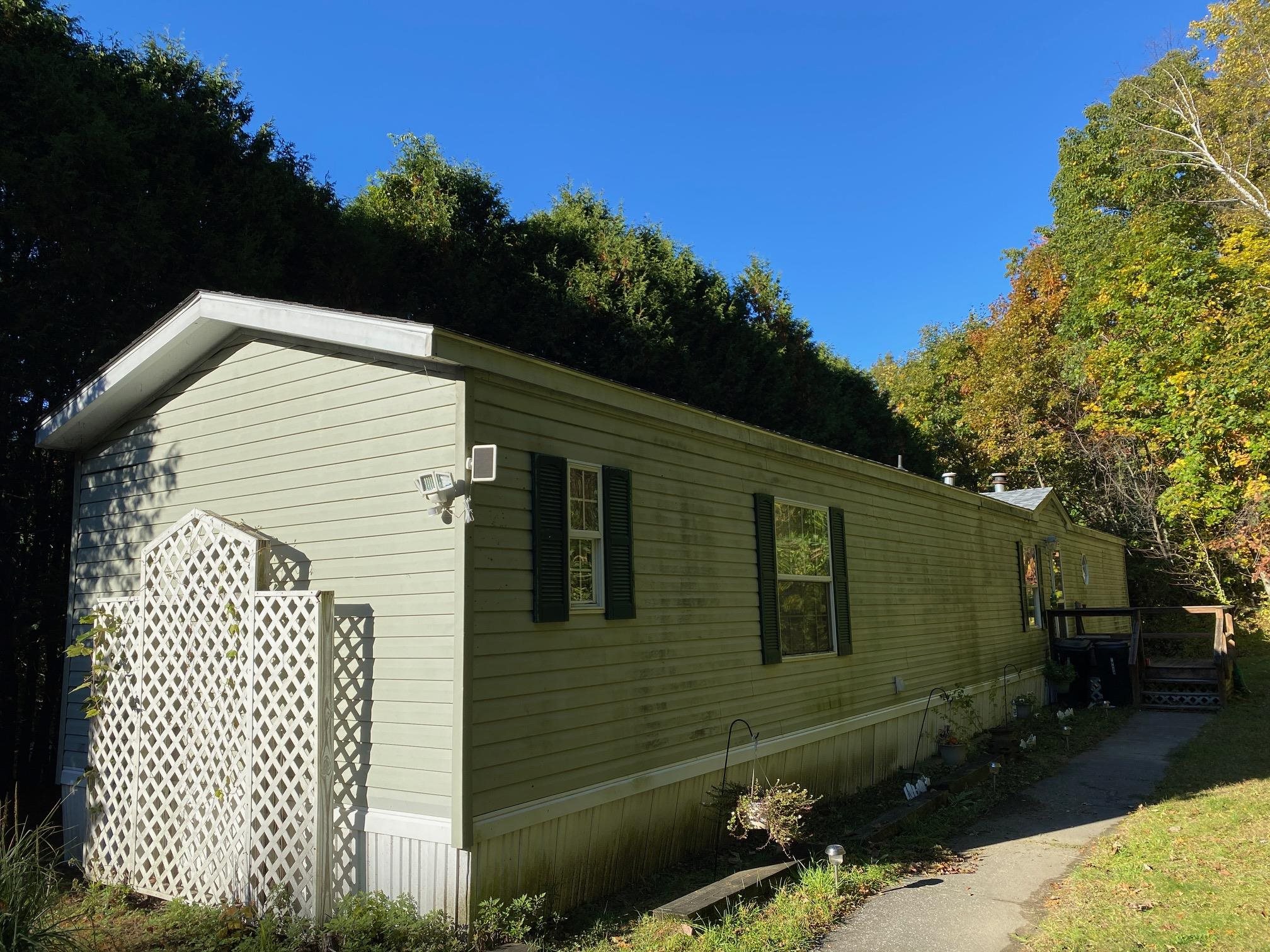 106 Wentworth Road Colchester, VT 05446 - Photo 1 of 16 Gallery Image 1