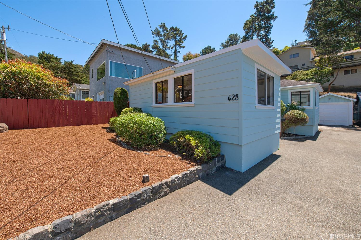 628 Canyon Drive Pacifica, CA 94044 - Photo 2 of 43