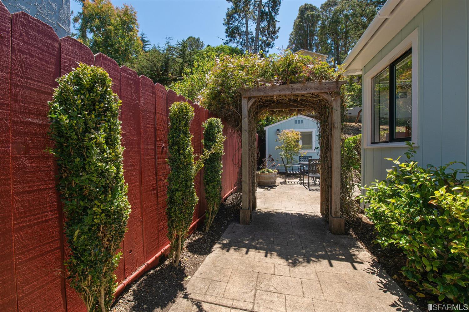 628 Canyon Drive Pacifica, CA 94044 - Photo 31 of 43