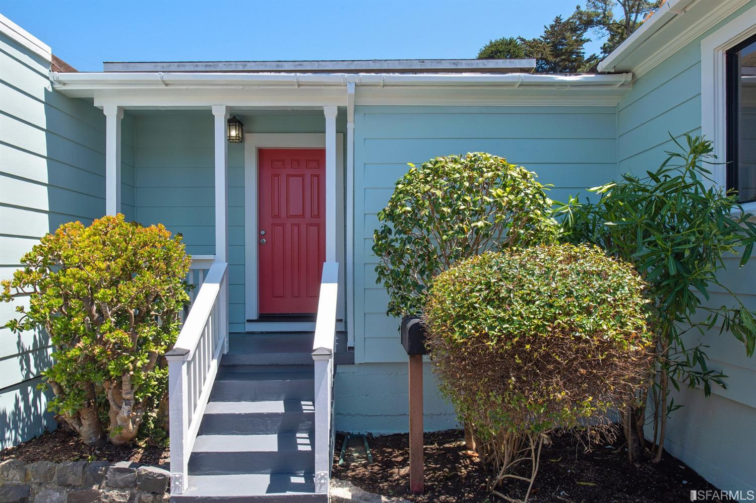 628 Canyon Drive Pacifica, CA 94044 - Photo 9 of 43