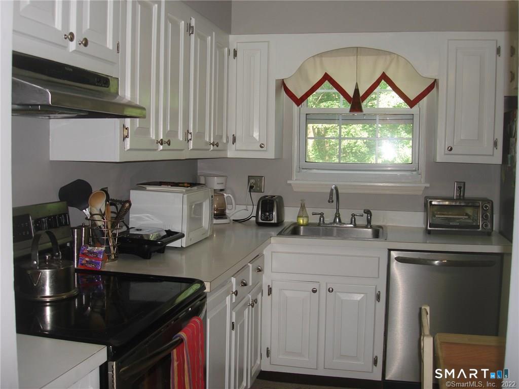 41 Prange Road, Unit 41 Brookfield, CT 06804 - Photo 9 of 24