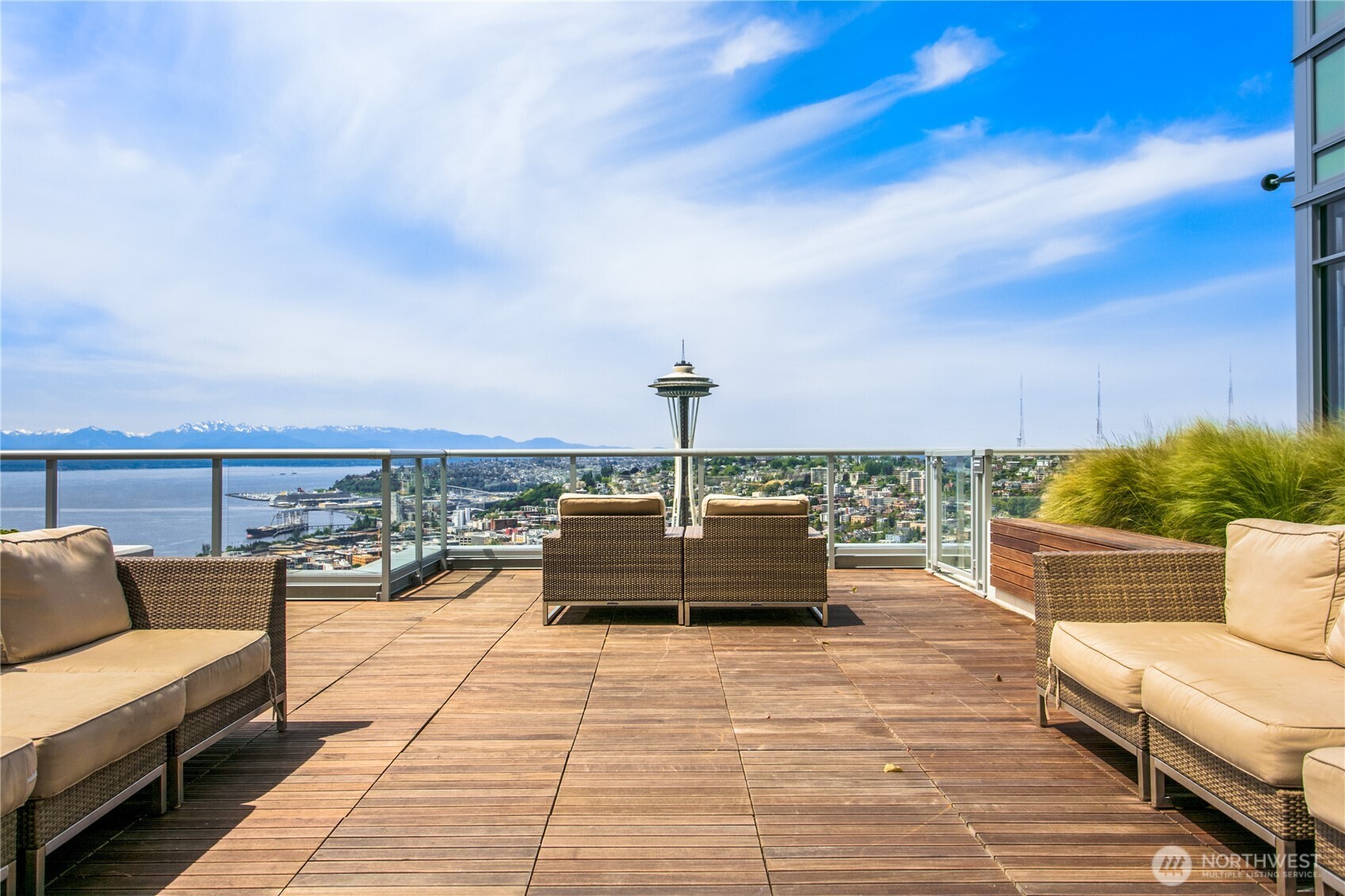 588 Bell Street, Unit 2902S Seattle, WA 98121 - Photo 1 of 40