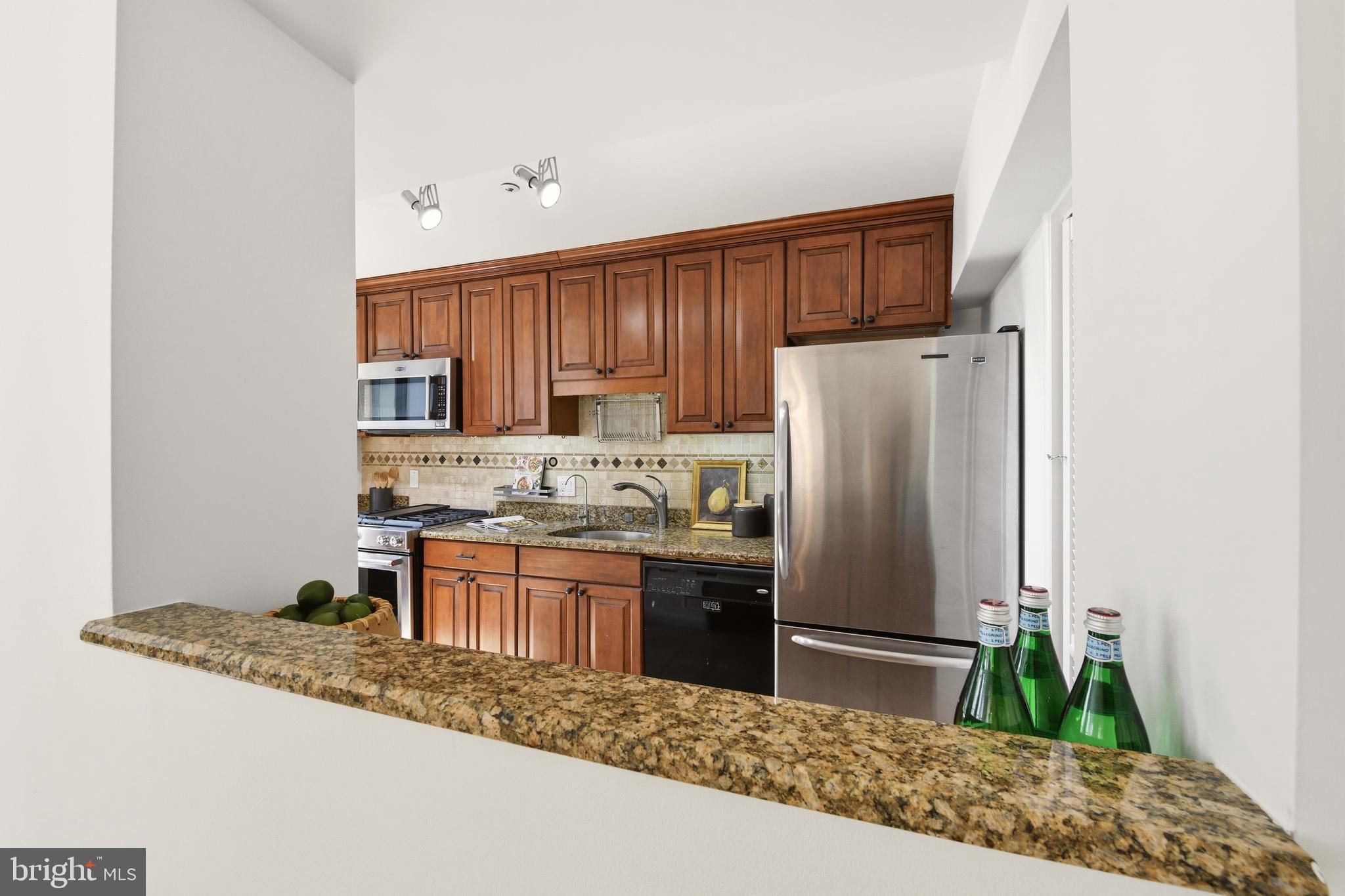 2633 Adams Mill Road Northwest, Unit 402 Washington, DC 20009 - Photo 15 of 40