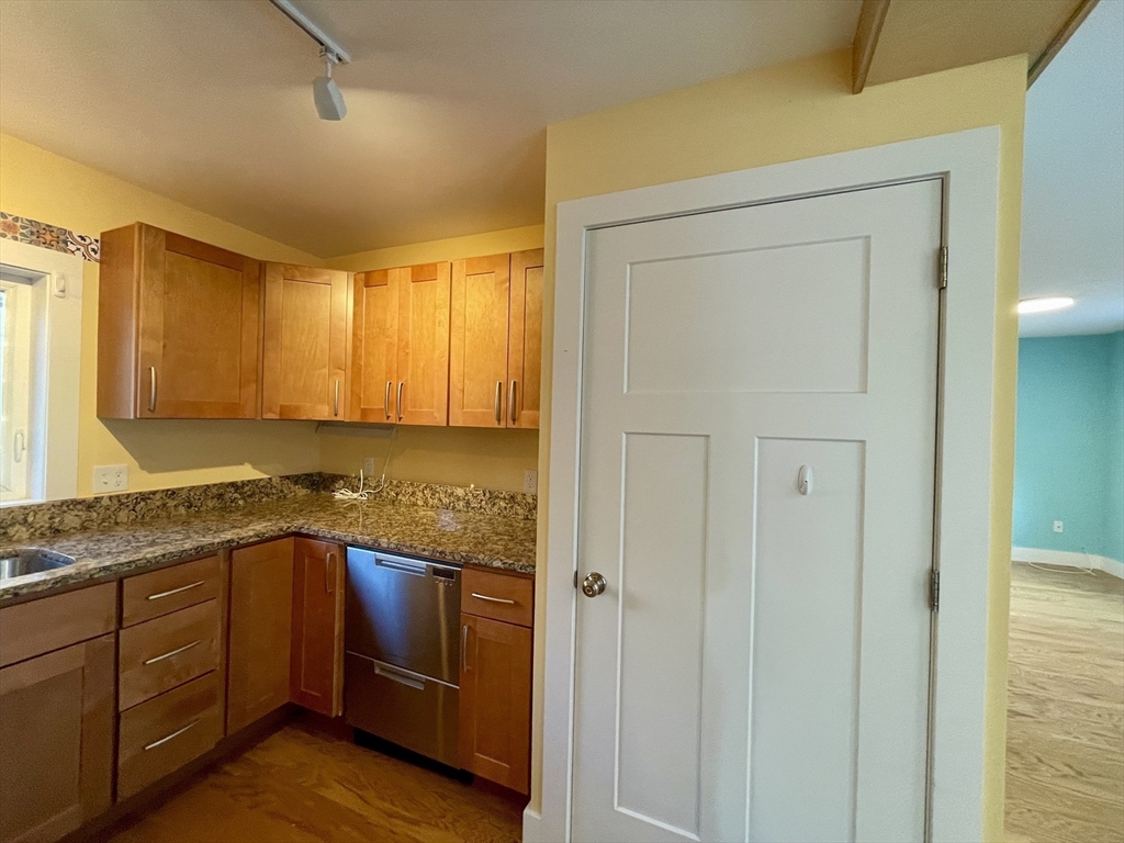 30 Cherry Street, Unit A Northampton, MA 01060 - Photo 19 of 36