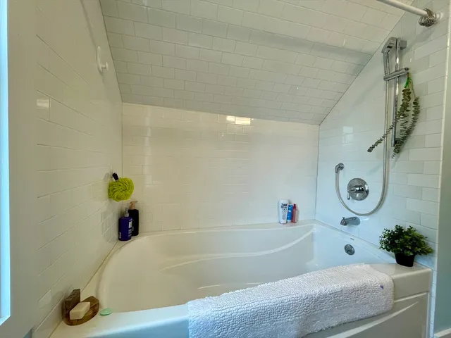 $485,000 | 30 Cherry Street, Unit A, Northampton, MA 01060