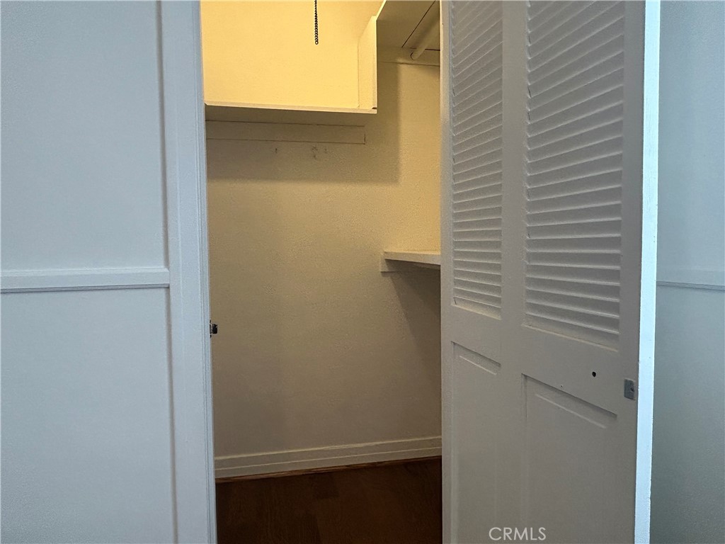 214 East Stocker Street Glendale, CA 91207 - Photo 14 of 31 Large Walk-In Closet