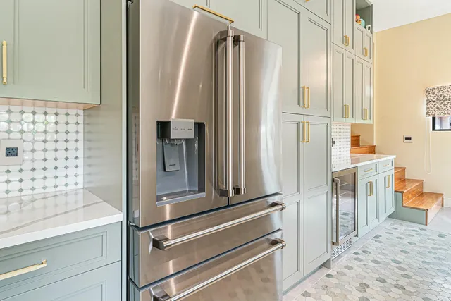 $10,000 | 3714 South Olive Avenue, West Palm Beach, FL 33405