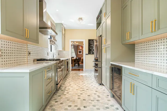 $10,000 | 3714 South Olive Avenue, West Palm Beach, FL 33405