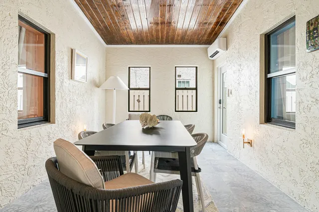 $10,000 | 3714 South Olive Avenue, West Palm Beach, FL 33405