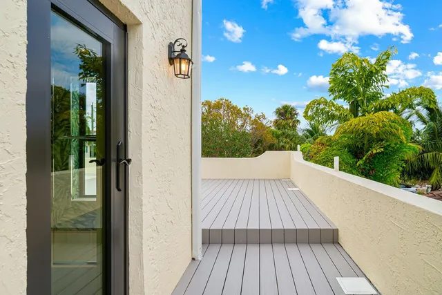 $10,000 | 3714 South Olive Avenue, West Palm Beach, FL 33405