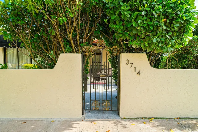 $10,000 | 3714 South Olive Avenue, West Palm Beach, FL 33405