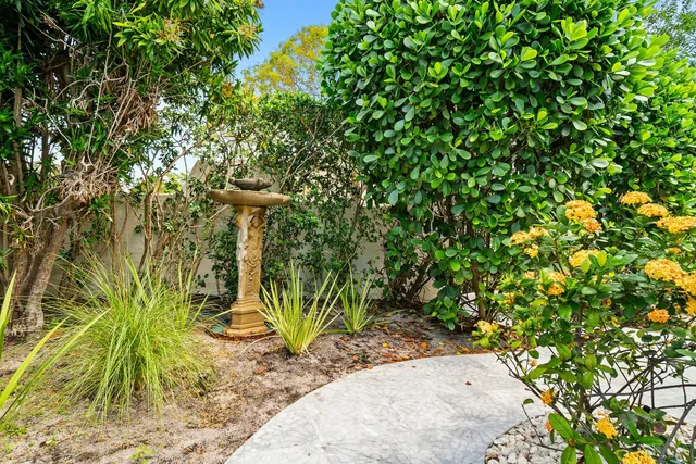 $10,000 | 3714 South Olive Avenue, West Palm Beach, FL 33405