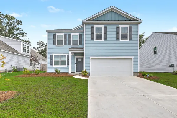 $405,000 | 146 Morning View Way, Moncks Corner, SC 29461